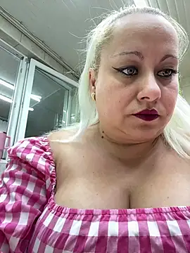 Snapshot of SabinaSweety chatting on January 14, 2026, 12:55 pm SabinaSweety online show from January 14, 2026, 12:55 pm