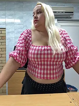 Snapshot of SabinaSweety chatting on February 21, 2026, 12:17 pm SabinaSweety online show from February 21, 2026, 12:17 pm