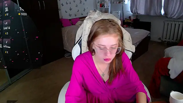 Snapshot of Kira_honeyy chatting on April 11, 2026, 6:51 am Kira honeyy online show from April 11, 2026, 6:51 am