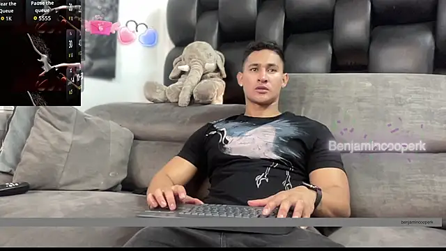 BenjaminCooperk online show from November 15, 2025, 7:05 am