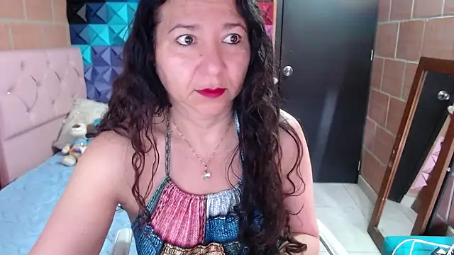 katifoxx online show from February 28, 2025, 12:52 pm