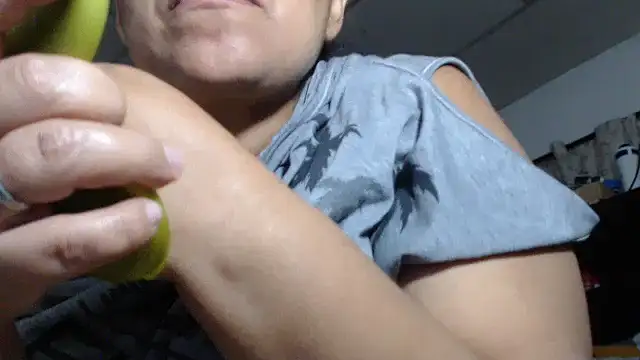 adrixxx38 online show from February 15, 2026, 6:32 am