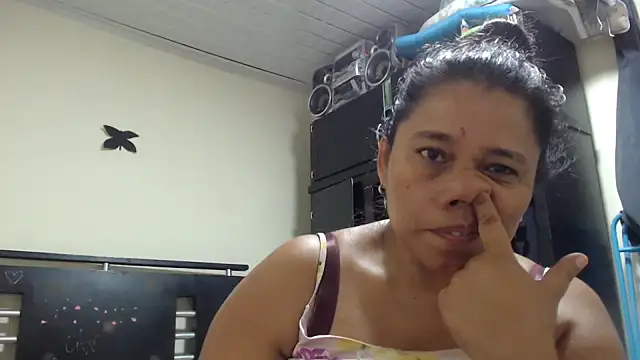 adrixxx38 online show from May 16, 2026, 12:07 am