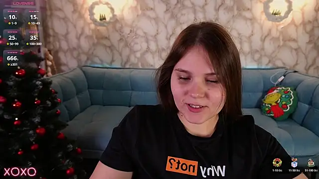 Snapshot of VinnaSky chatting on December 23, 2025, 7:39 am VinnaSky online show from December 23, 2025, 7:39 am