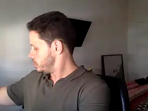 Snapshot of FelipeRiver chatting on October 14, 2025, 5:36 pm FelipeRiver online show from October 14, 2025, 5:36 pm