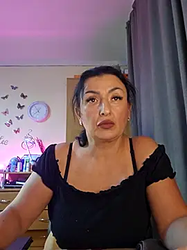 Hotangel75 online show from November 4, 2025, 9:41 am