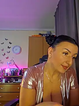 Hotangel75 online show from February 6, 2026, 6:22 pm