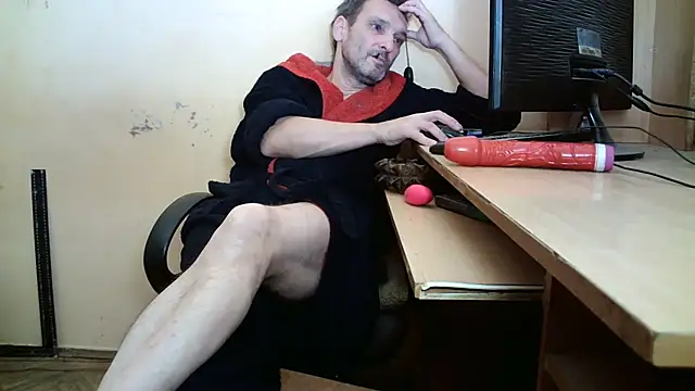 Snapshot of dundyFocus chatting on November 7, 2025, 3:23 pm dundyFocus online show from November 7, 2025, 3:23 pm