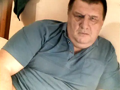 Vyrtous579 online show from December 4, 2025, 3:32 pm