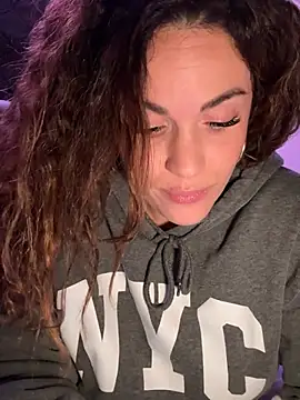 Clara-xoxo online show from January 11, 2025, 11:13 pm