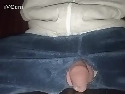 Snapshot of Bigdick666cm chatting on December 1, 2024, 5:24 pm Bigdick666cm online show from December 1, 2024, 5:24 pm