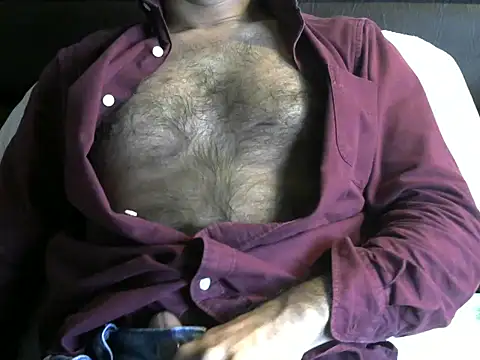 Snapshot of frankpeterson4646 chatting on October 13, 2025, 1:38 am frankpeterson4646 online show from October 13, 2025, 1:38 am