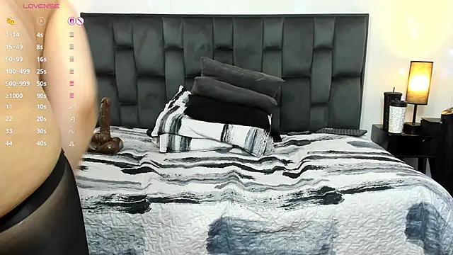 MartinaMadisson online show from February 24, 2026, 2:09 am