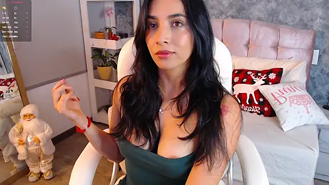 Snapshot of niko_robin chatting on December 28, 2024, 9:40 pm niko robin online show from December 28, 2024, 9:40 pm