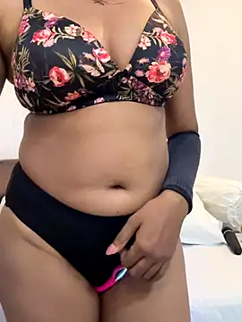 angelwavy online show from November 15, 2025, 12:30 am