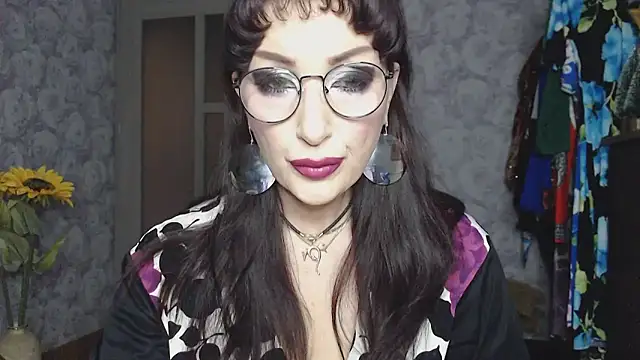 Snapshot of Aziza1 chatting on March 3, 2026, 1:17 pm Aziza1 online show from March 3, 2026, 1:17 pm