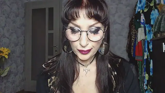 Snapshot of Aziza1 chatting on March 7, 2026, 1:41 pm Aziza1 online show from March 7, 2026, 1:41 pm