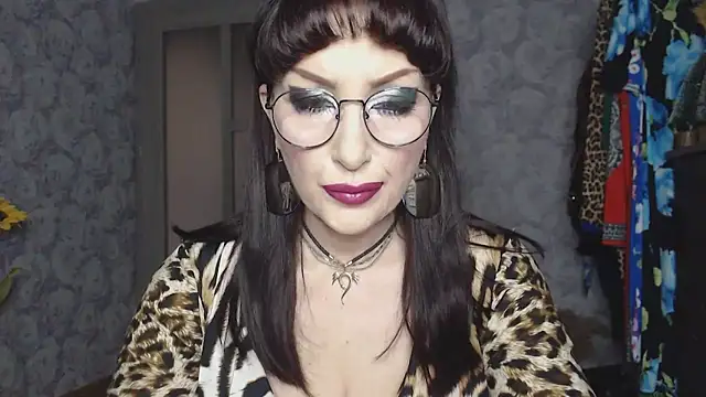 Snapshot of Aziza1 chatting on March 17, 2026, 1:25 pm Aziza1 online show from March 17, 2026, 1:25 pm