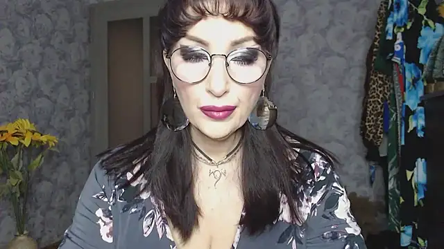 Snapshot of Aziza1 chatting on March 24, 2026, 1:16 pm Aziza1 online show from March 24, 2026, 1:16 pm