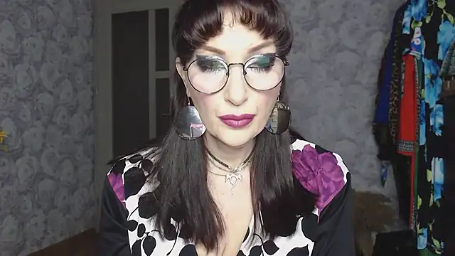 Snapshot of Aziza1 chatting on March 30, 2026, 1:45 pm Aziza1 online show from March 30, 2026, 1:45 pm