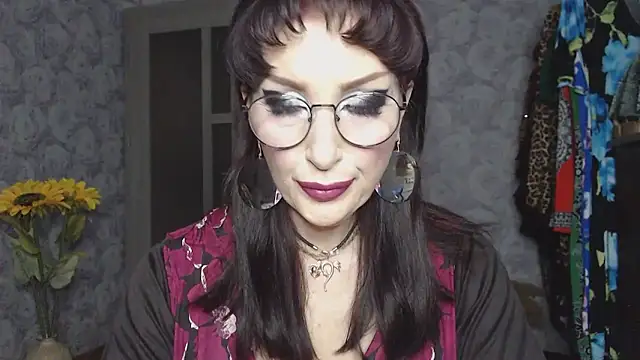 Snapshot of Aziza1 chatting on April 8, 2026, 1:55 pm Aziza1 online show from April 8, 2026, 1:55 pm