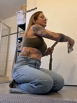 Etwas neugierig online show from February 11, 2026, 11:15 am