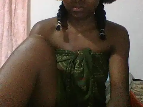 Snapshot of Hamie_sexy chatting on January 15, 2026, 8:01 pm Hamie sexy online show from January 15, 2026, 8:01 pm