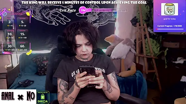Snapshot of Dark__Elf chatting on June 25, 2026, 9:19 pm Dark Elf online show from June 25, 2026, 9:19 pm