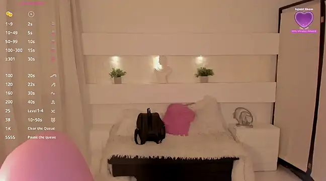 Snapshot of AshleyRoys chatting on February 11, 2025, 3:08 pm AshleyRoys online show from February 11, 2025, 3:08 pm