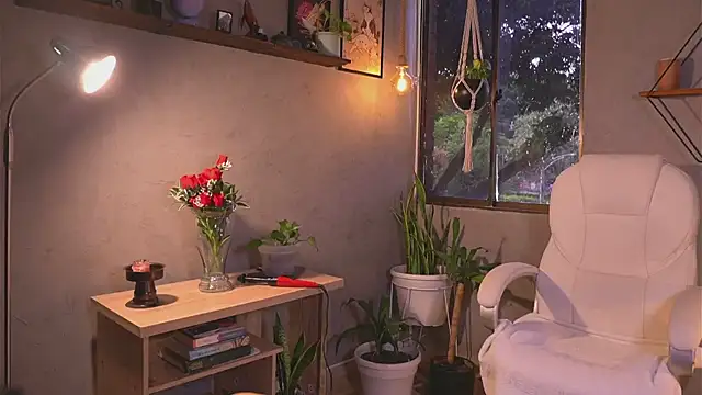 Isapetit  online show from October 10, 2025, 9:14 pm