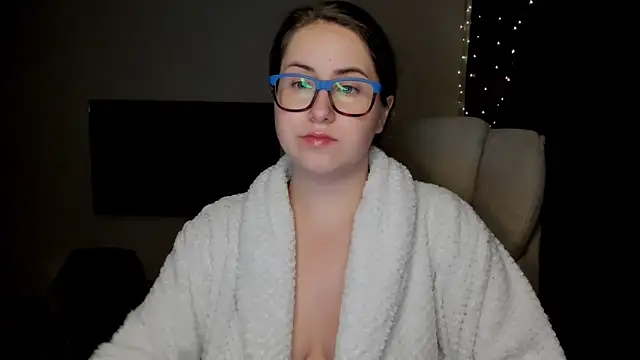 SeasonalSomeone online show from October 31, 2025, 10:11 pm