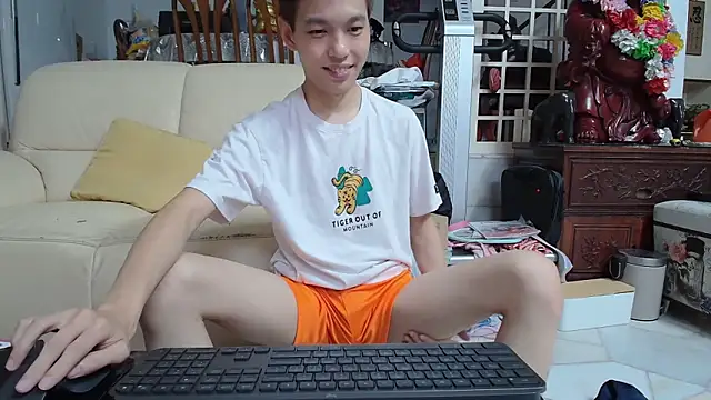 andrewooi online show from January 20, 2025, 2:46 pm