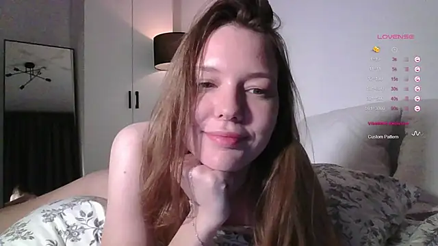 Snapshot of Hit-girl- chatting on March 19, 2025, 7:38 pm Hit-girl- online show from March 19, 2025, 7:38 pm