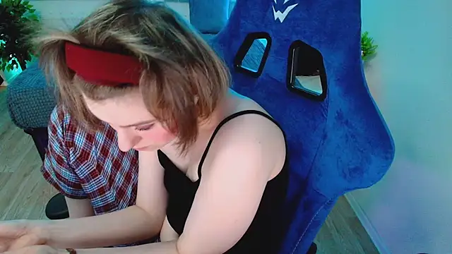 CranberryHot online show from October 31, 2025, 10:27 am