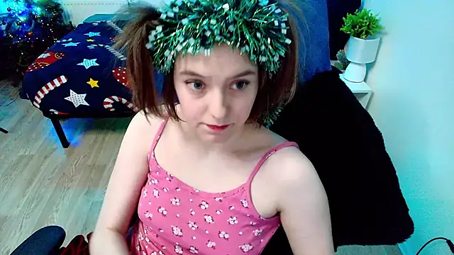 Snapshot of CranberryHot chatting on January 31, 2026, 10:08 pm CranberryHot online show from January 31, 2026, 10:08 pm