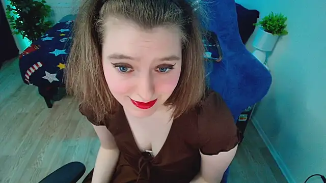 Snapshot of CranberryHot chatting on April 11, 2026, 5:17 pm CranberryHot online show from April 11, 2026, 5:17 pm