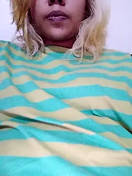 Nainagupta7890 online show from November 10, 2025, 4:39 pm