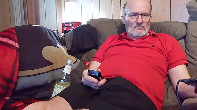 snickers1 online show from July 17, 2026, 2:24 pm