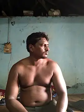 rohanhotguy online show from April 8, 2026, 10:48 am