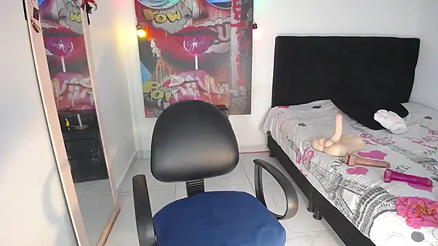 Snapshot of coraline101_ chatting on February 20, 2026, 8:53 pm coraline101 online show from February 20, 2026, 8:53 pm