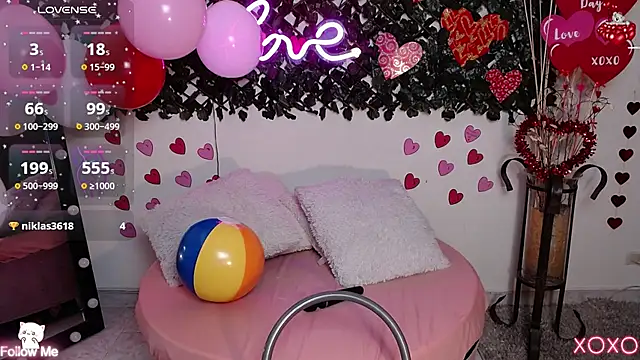 DestinyHills online show from February 18, 2025, 5:42 pm