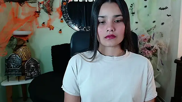 DestinyHills online show from October 8, 2025, 12:14 pm