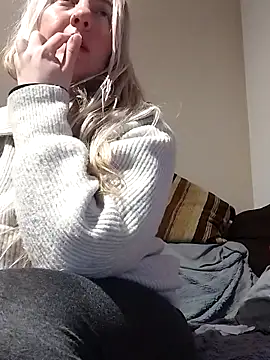 Mllesha74000 online show from January 25, 2025, 7:28 pm