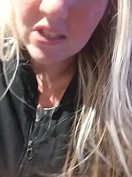 Mllesha74000 online show from January 14, 2026, 7:41 pm