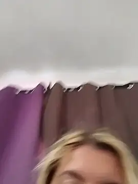 Mllesha74000 online show from February 26, 2026, 2:49 pm