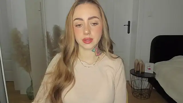 sexyCoralie online show from February 3, 2026, 8:08 am