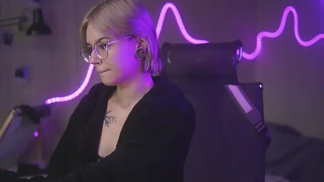 Snapshot of alyssa_sweet chatting on May 13, 2026, 3:04 am alyssa sweet online show from May 13, 2026, 3:04 am