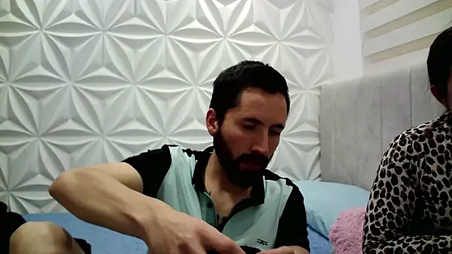 Snapshot of jerryandjessica chatting on December 20, 2024, 6:29 am jerryandjessica online show from December 20, 2024, 6:29 am