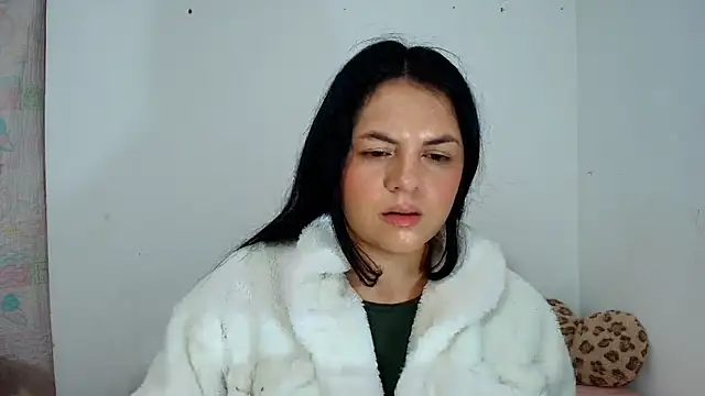 Snapshot of Anal_Milky_Momma chatting on October 15, 2025, 2:06 pm Anal Milky Momma online show from October 15, 2025, 2:06 pm