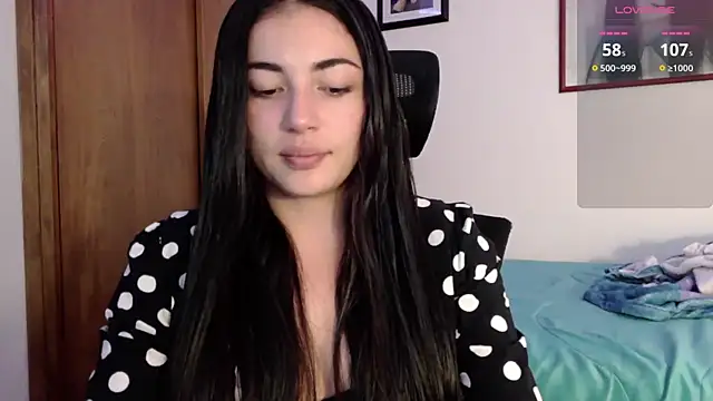 Honey Aynur20 online show from September 17, 2025, 8:10 pm